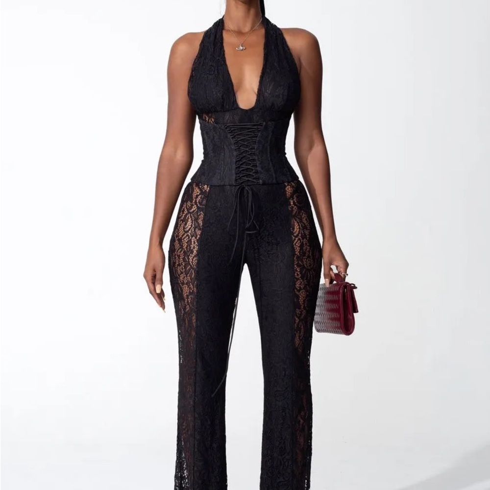 SOLD‼️‼️‼️ Elegant Black Lace Jumpsuit